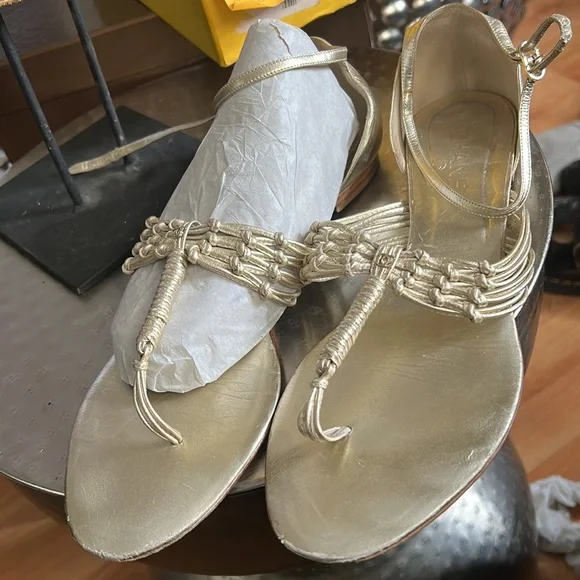 Chanel shoes - Picture 6 of 6